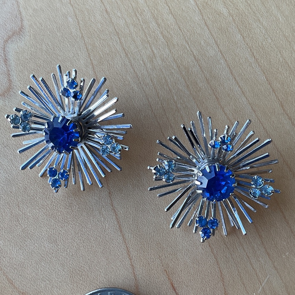 Sarah Coventry CLIP ON   Burst Earrings